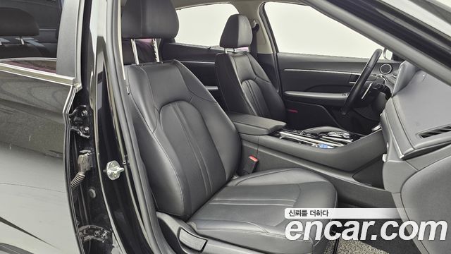 Hyundai Sonata (DN8) 2.0 Premium Family 2021 — фото 11