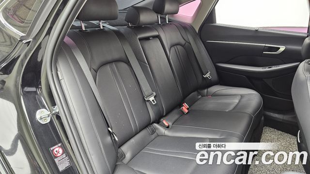 Hyundai Sonata (DN8) 2.0 Premium Family 2021 — фото 12