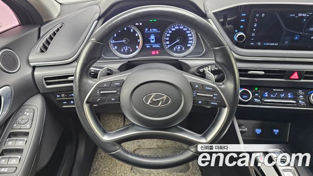 Hyundai Sonata (DN8) 2.0 Premium Family 2021 — фото 13