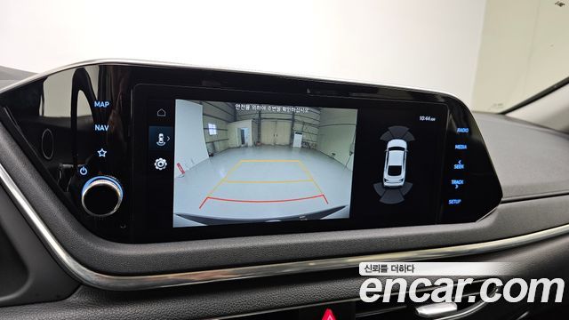Hyundai Sonata (DN8) 2.0 Premium Family 2021 — фото 17