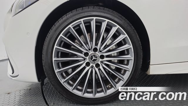 Mercedes-Benz C-Class (W206) C300 AMG Line 2022 — фото 5