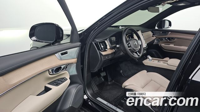 Volvo XC90 (II) B6 Ultra Dark 2026 — фото 10