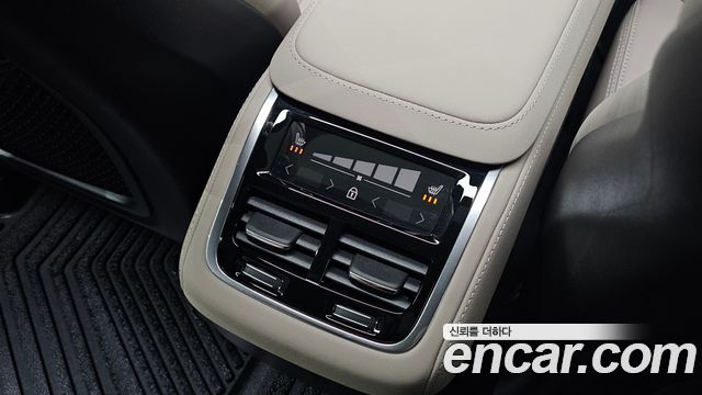 Volvo XC90 (II) B6 Ultra Dark 2026 — фото 17