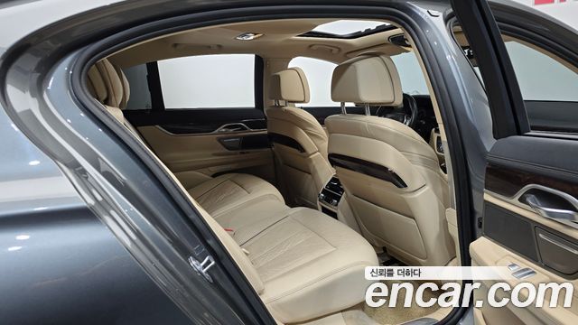BMW 7 Series (G11) 730d xDrive 2016 — фото 15