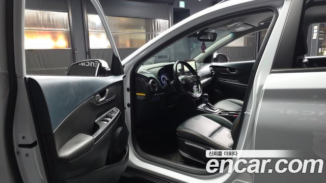 Hyundai Kona Hybrid Premium Special 2020 — фото 10