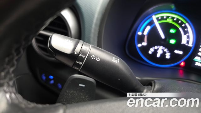 Hyundai Kona Hybrid Premium Special 2020 — фото 27