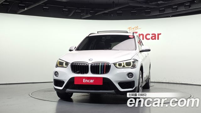BMW X1 (F48) xDrive 20d Joy 2018 — фото 3