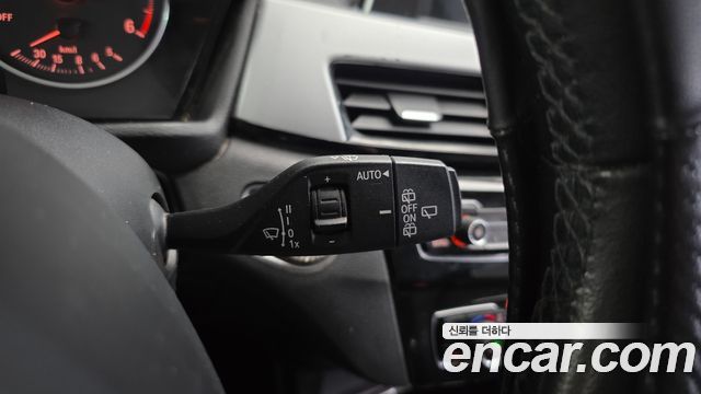 BMW X1 (F48) xDrive 20d Joy 2018 — фото 17