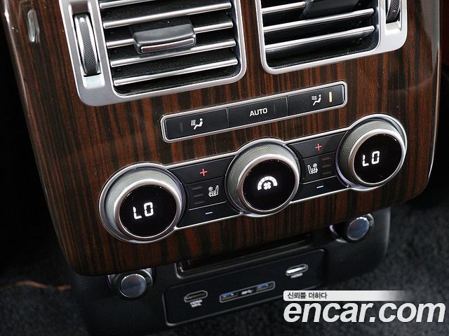 Land Rover Range Rover (IV) 4.4 SDV8 AB DIESEL 2017 — фото 15