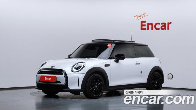 MINI Cooper Classic Plus 3rd 2024 — фото 1