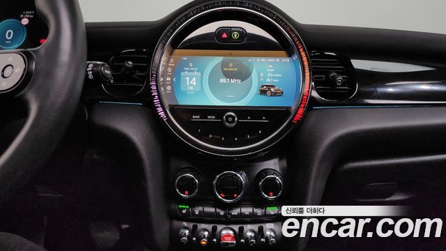 MINI Cooper Classic Plus 3rd 2024 — фото 13