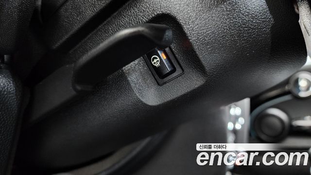 MINI Cooper Classic Plus 3rd 2024 — фото 15