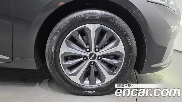 Kia K8 Hybrid Noblesse 2022 — фото 21