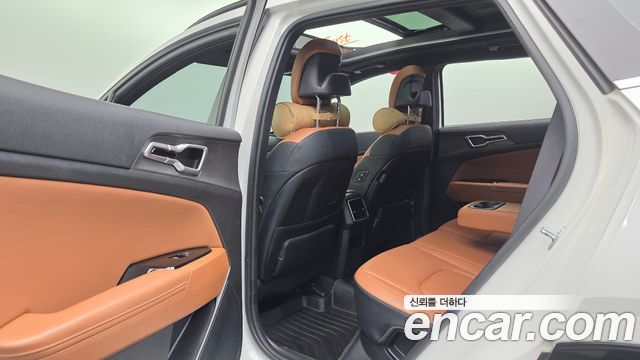 Kia Sportage (V) LPG 2.0 2WD Signature 2023 — фото 17
