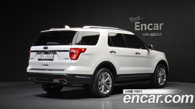 Ford Explorer 2.3 Limited 4WD 5th 2019 — фото 2