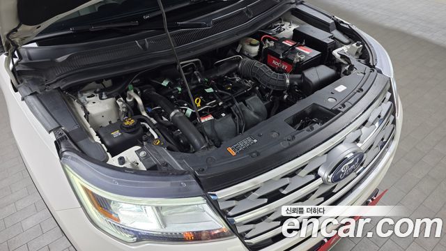 Ford Explorer 2.3 Limited 4WD 5th 2019 — фото 6
