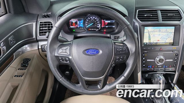 Ford Explorer 2.3 Limited 4WD 5th 2019 — фото 14