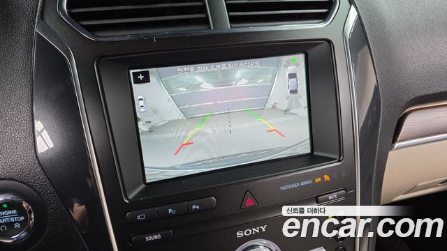 Ford Explorer 2.3 Limited 4WD 5th 2019 — фото 15