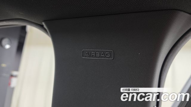 Ford Explorer 2.3 Limited 4WD 5th 2019 — фото 29