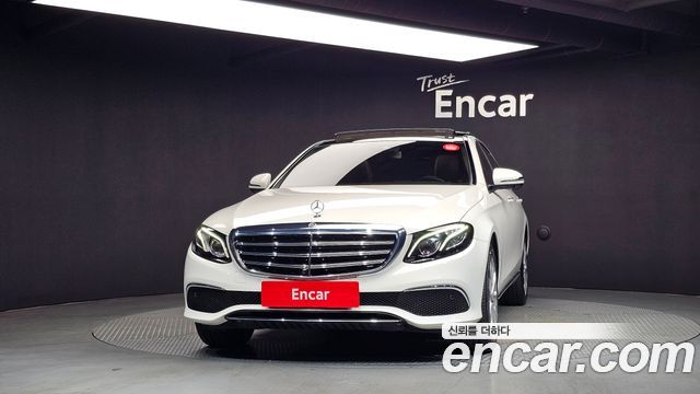 Mercedes-Benz E-Class (W213) E300 4MATIC Exclusive 2017 — фото 3