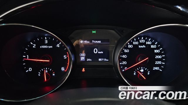 Kia Carnival 9-Seater Prstige 2020 — фото 8