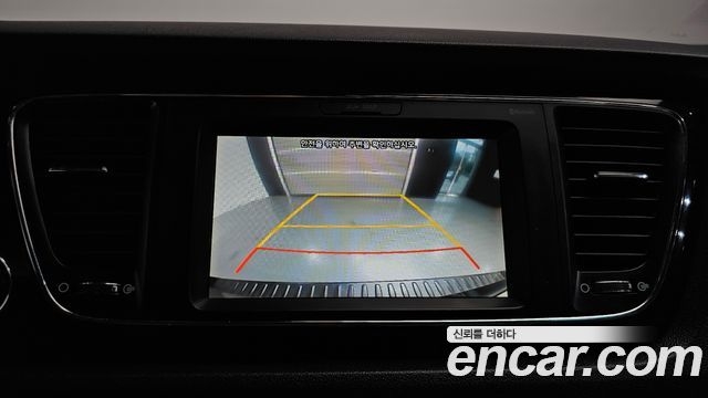 Kia Carnival 9-Seater Prstige 2020 — фото 15