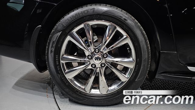 Kia Carnival 9-Seater Prstige 2020 — фото 21