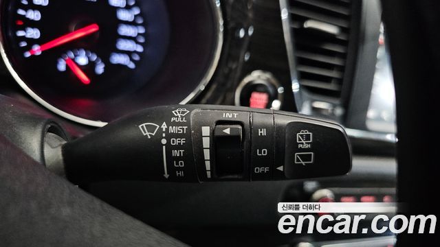 Kia Carnival 9-Seater Prstige 2020 — фото 27