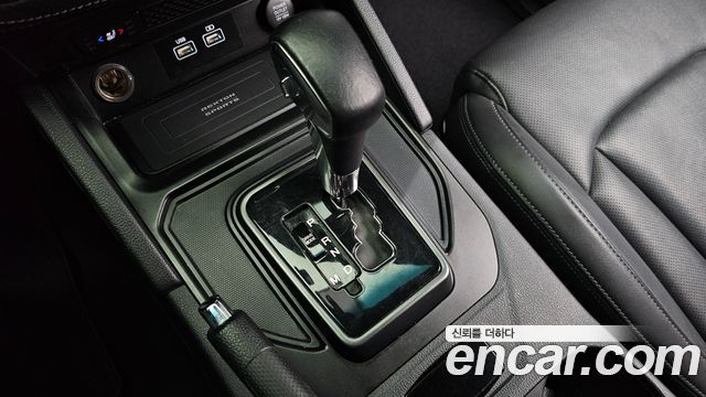 KG Mobility (SsangYong) Rexton Sports Khan Diesel 2.2 2WD Prestige 2022 — фото 9