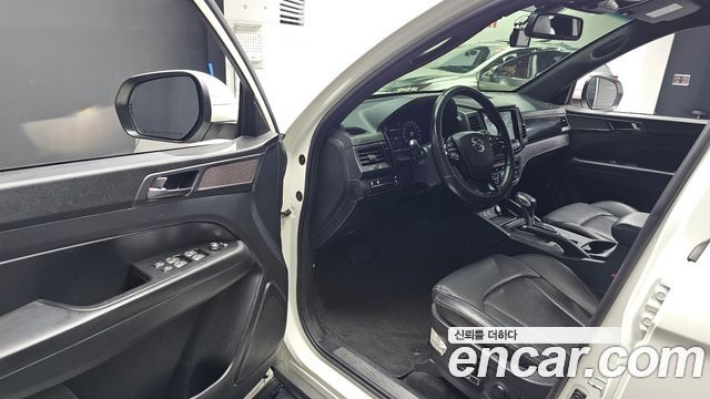 KG Mobility (SsangYong) Rexton Sports Khan Diesel 2.2 2WD Prestige 2022 — фото 10