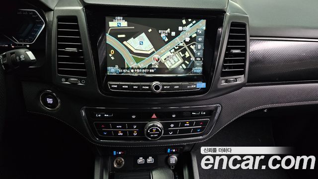 KG Mobility (SsangYong) Rexton Sports Khan Diesel 2.2 2WD Prestige 2022 — фото 13
