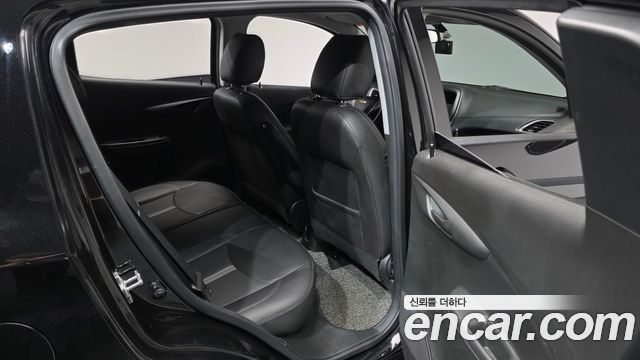 Chevrolet Spark LT 2021 — фото 12
