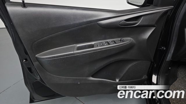 Chevrolet Spark LT 2021 — фото 24
