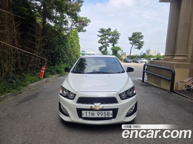 Chevrolet Aveo Hatchback 1.4 Turbo RS 2015 — фото 2