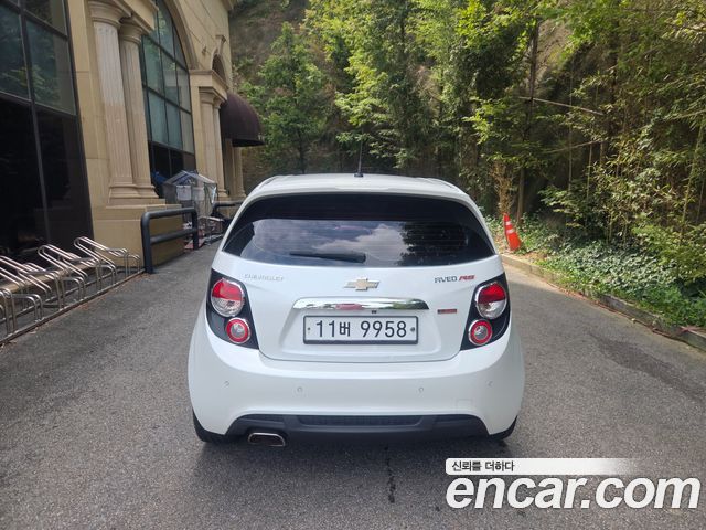 Chevrolet Aveo Hatchback 1.4 Turbo RS 2015 — фото 5