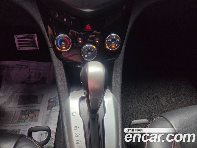 Chevrolet Aveo Hatchback 1.4 Turbo RS 2015 — фото 10