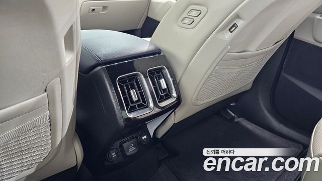 Kia Sorento (IV) HEV 1.6 4WD Noblesse 2022 — фото 31