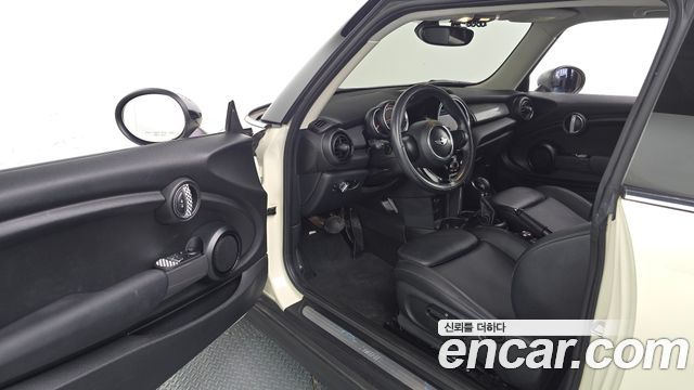 MINI Cooper Standard Third Generation 2018 — фото 10