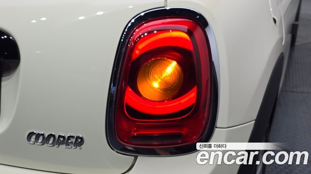 MINI Cooper Standard Third Generation 2018 — фото 23