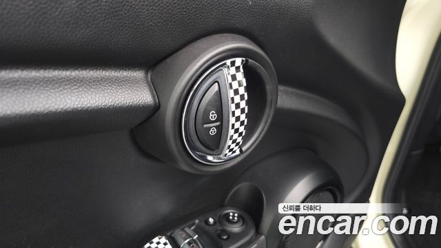 MINI Cooper Standard Third Generation 2018 — фото 30