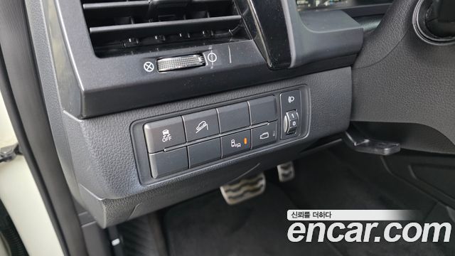 KG Mobility (SsangYong) Rexton Sports Diesel 2.2 2WD Prestige Special 2020 — фото 19