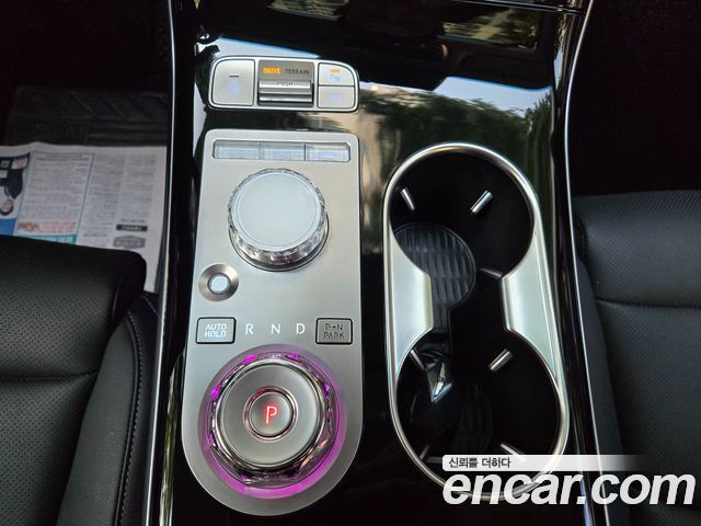 Genesis GV70 2.5T Gasoline AWD 2025 — фото 16
