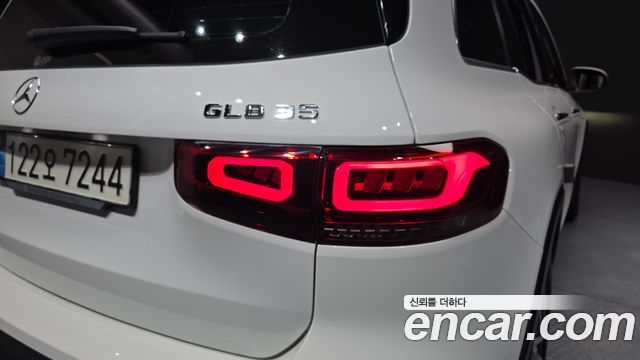 Mercedes-Benz GLB-Class (X247) AMG GLB35 4MATIC 2021 — фото 23