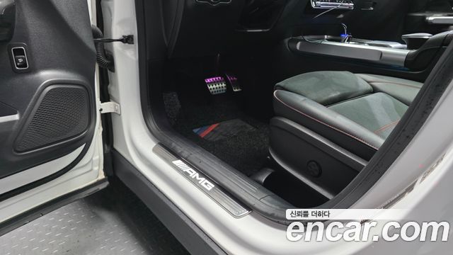 Mercedes-Benz GLB-Class (X247) AMG GLB35 4MATIC 2021 — фото 29