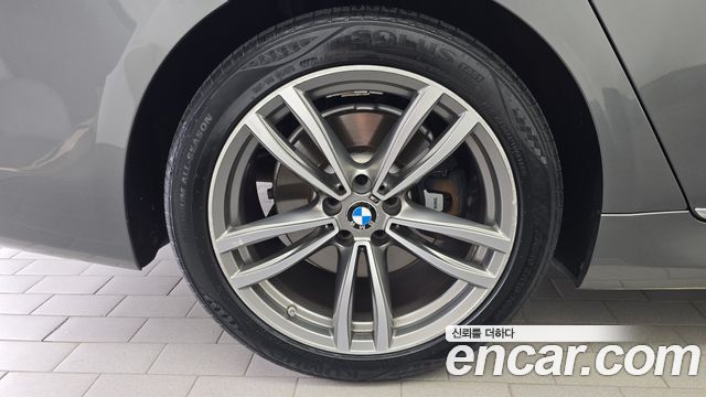 BMW 7 Series (G11) 740Li xDrive M Sport Package 2017 — фото 5
