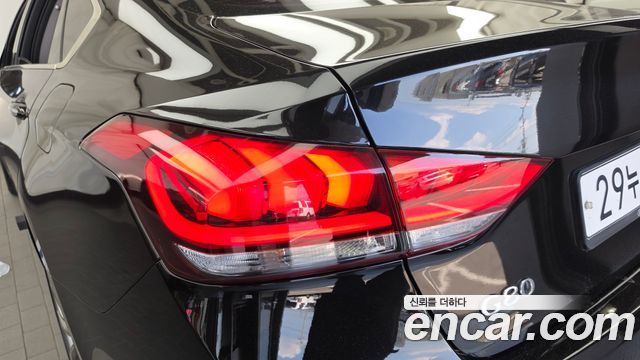 Genesis G80 3.3 GDI Premium Luxury 2018 — фото 23