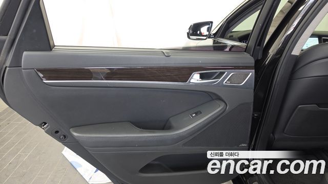 Genesis G80 3.3 GDI Premium Luxury 2018 — фото 25