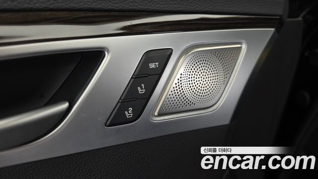 Genesis G80 3.3 GDI Premium Luxury 2018 — фото 30