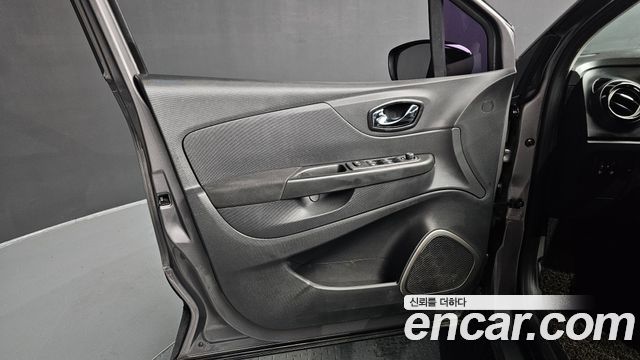 Renault Korea QM3 LE 2016 — фото 30