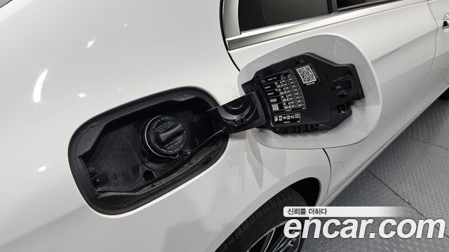 Mercedes-Benz E-Class (W213) E300 4MATIC Exclusive 2018 — фото 28